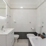 Hurban Torrebianca 19 شقة *